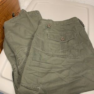 BW Sports Ladies Capris Size 12